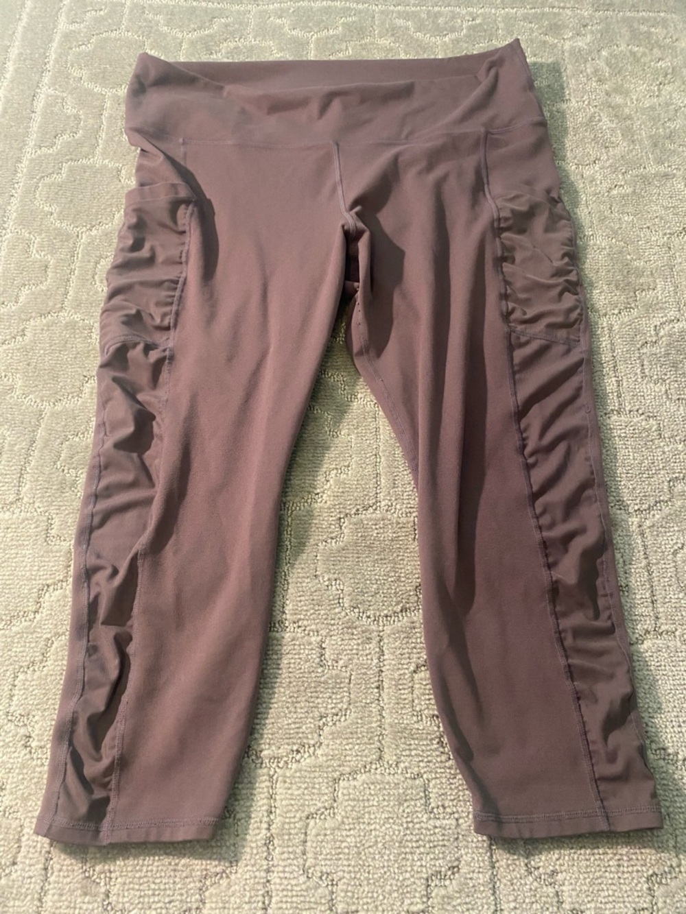 Fabletics Powerhold Cropped Leggings Mauve Grey Purple High Rise Sz L Pilling